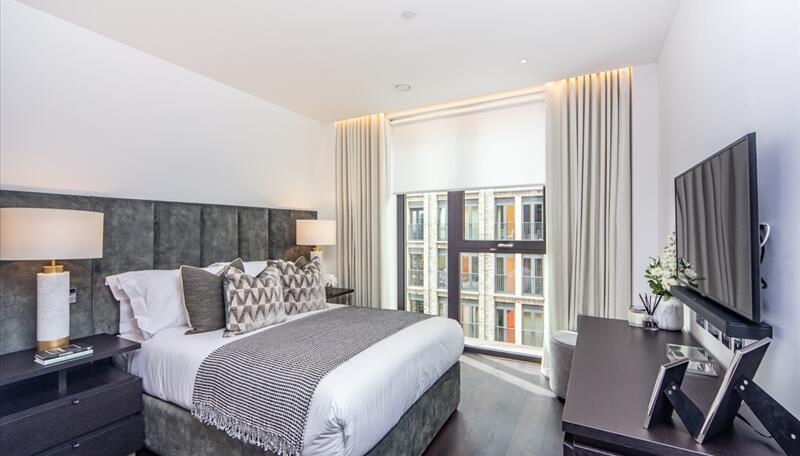 4 Thornes House, 6-8 Charles Clowes Walk, London